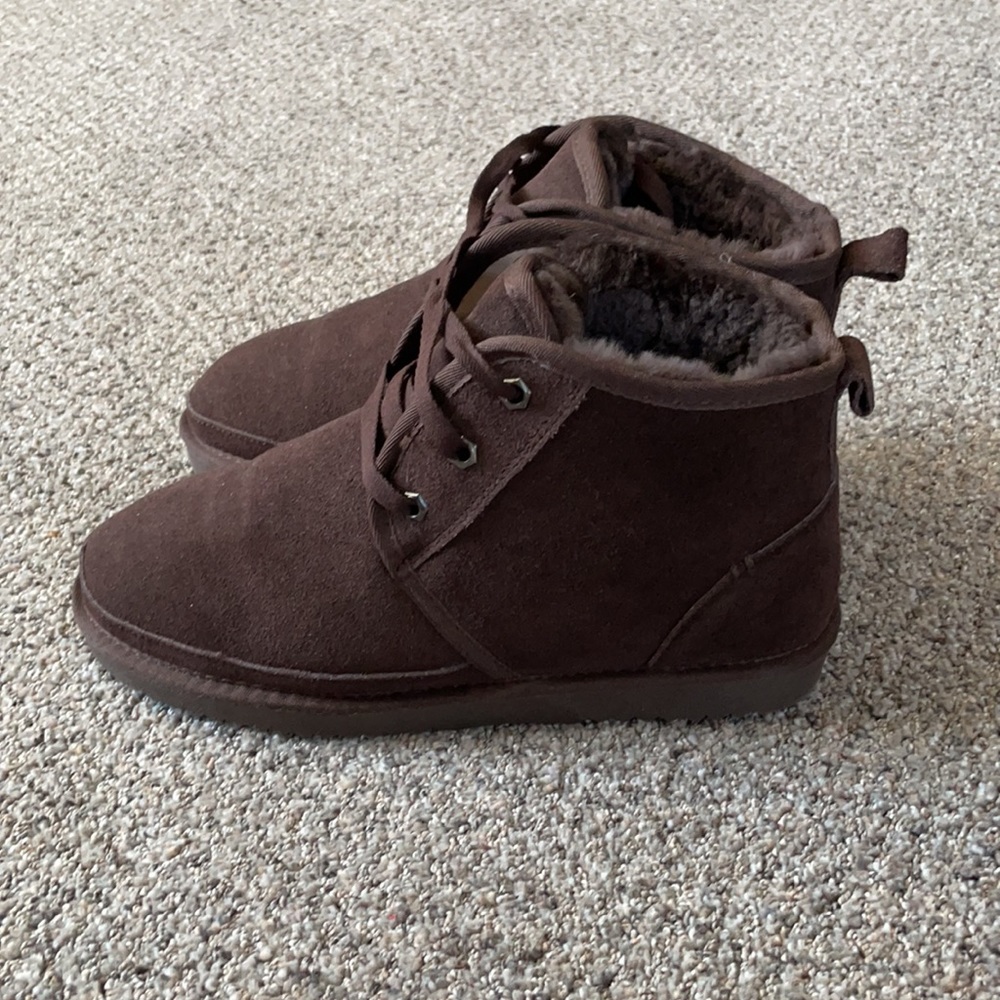 Slippers / Shoes - Picture 2 of 8